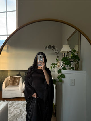 Aria Abaya in Shimmer Black